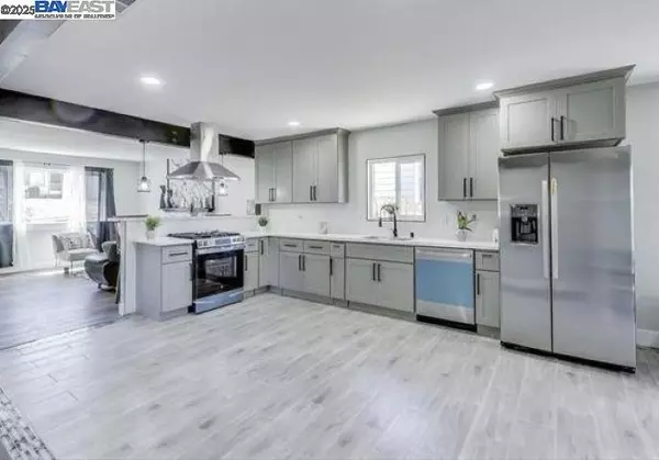 Martinez, CA 94553,2131 Pomona Ave