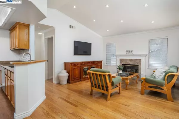 San Ramon, CA 94582,3891 Crow Canyon Rd