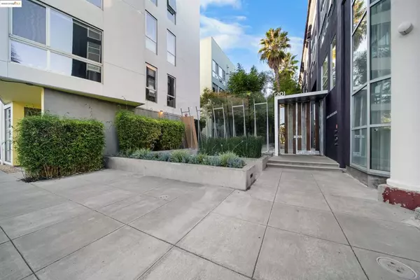 Oakland, CA 94607-1469,1201 Pine St #363