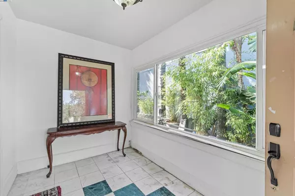 San Leandro, CA 94577,937 Helen Ave