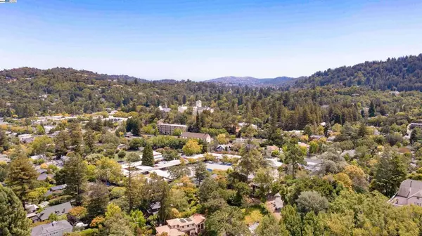 San Anselmo, CA 94960,723 Redwood Rd