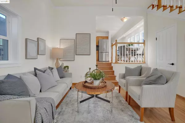 Alameda, CA 94501,1821 Grand St