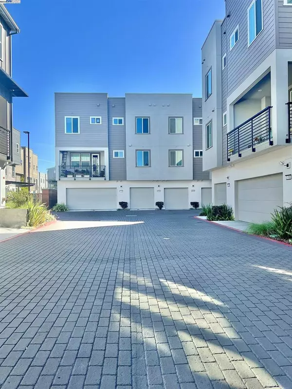 Oakland, CA 94607,1712 17Th St