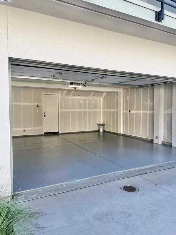 Oakland, CA 94607,1712 17Th St