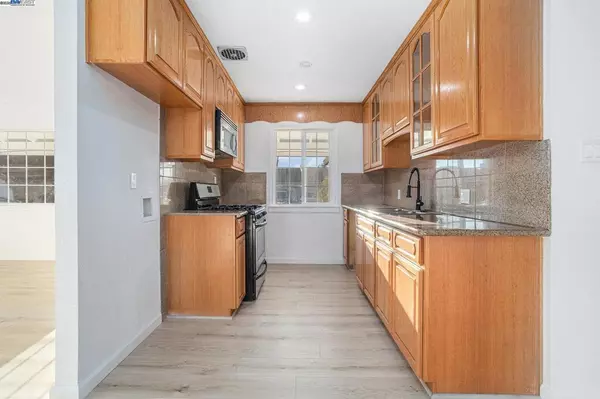 Hayward, CA 94545,26772 Peterman Ave