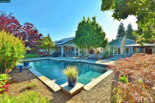 221 El Sobrante Dr, Danville, CA 94526