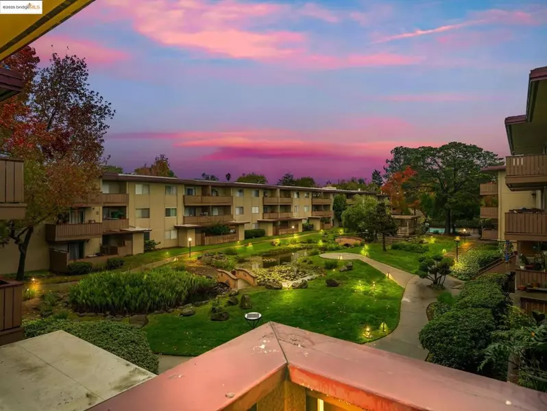 1321 Webster St #D212, Alameda, CA 94501