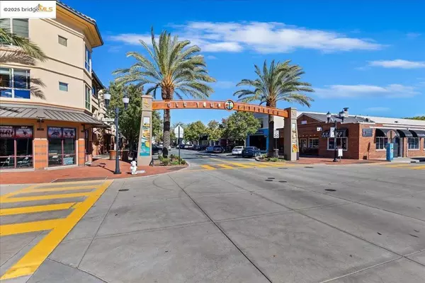 88 E 6Th St #215, Pittsburg, CA 94565