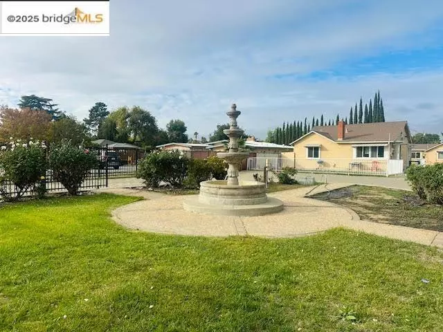 Antioch, CA 94509,2024 Hillcrest Ave