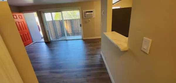 Martinez, CA 94553,223 Arana