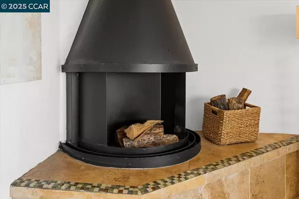 San Leandro, CA 94578,16543 Hannah Dr