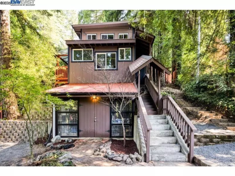 Monte Rio, CA 95462,21401 Santa Clara Ave