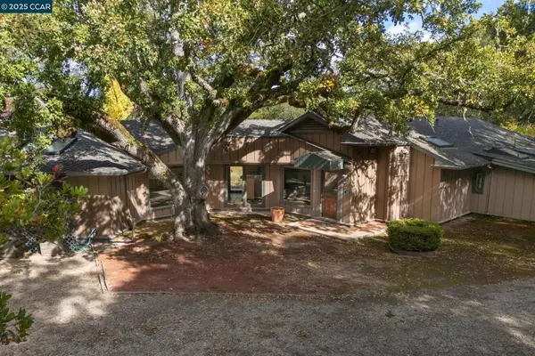 Orinda, CA 94563-3837,230 Moraga Way