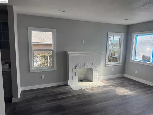 Oakland, CA 94603,1123 92nd