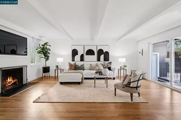 Lafayette, CA 94549,980 Janet Ln