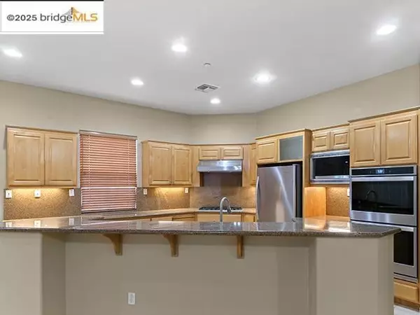 Hayward, CA 94542-2169,28818 Bailey Ranch Road