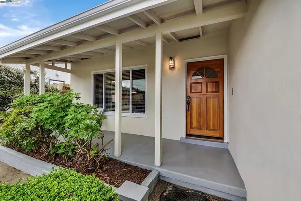 South San Francisco, CA 94080,276 Sequoia Ave