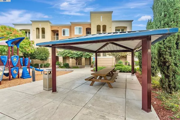 San Ramon, CA 94583,4720 Norris Canyon Rd #206