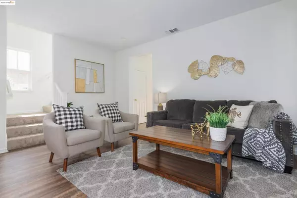 Vallejo, CA 94591,411 Canyon Ct