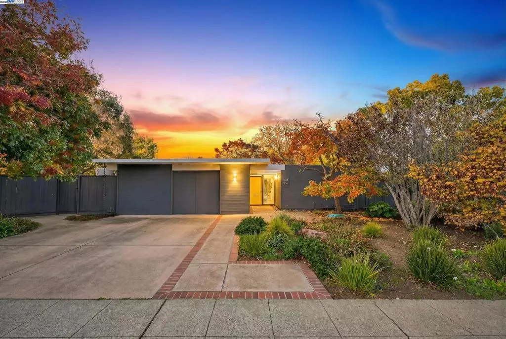 Palo Alto, CA 94303,3482 Kenneth Dr