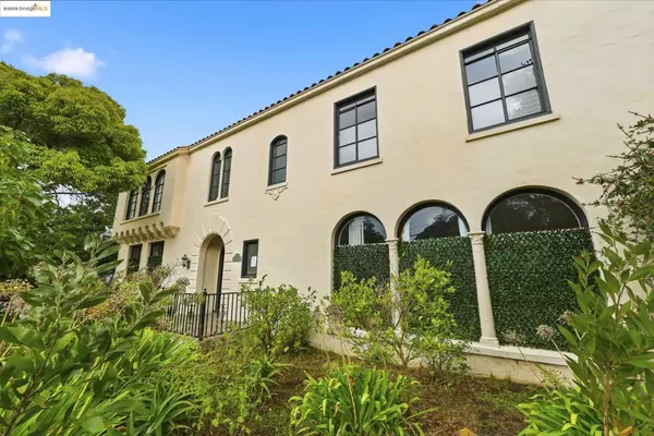 El Cerrito, CA 94530,5449 Barrett Ave