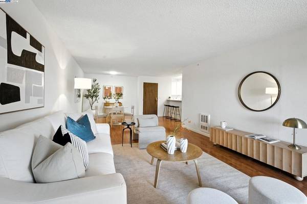 Daly City, CA 94015,332 Philip Dr #303