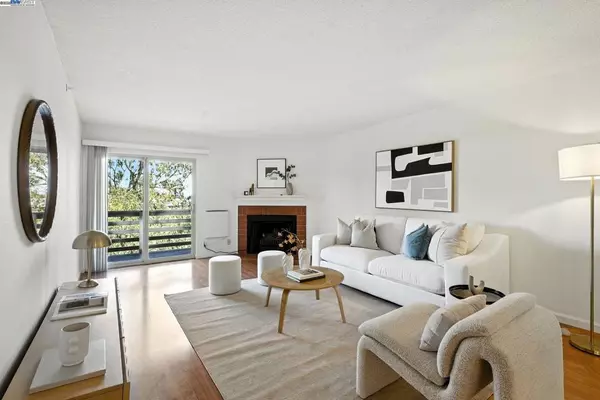 332 Philip Dr #303, Daly City, CA 94015