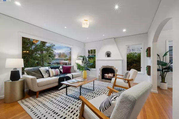 Berkeley, CA 94705,3047 HALCYON COURT