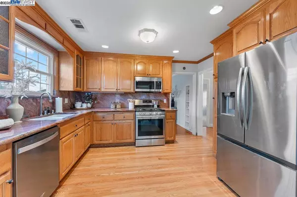 San Lorenzo, CA 94580,1112 Elgin St