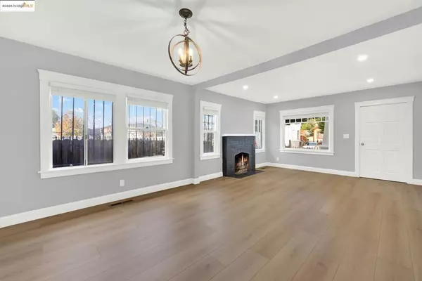 Oakland, CA 94603,1418 102Nd Ave