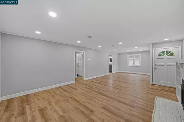 Pleasant Hill, CA 94523,726 Grayson Rd