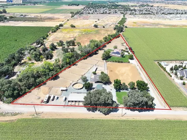 Byron, CA 94514,3335 Kellogg Creek Rd