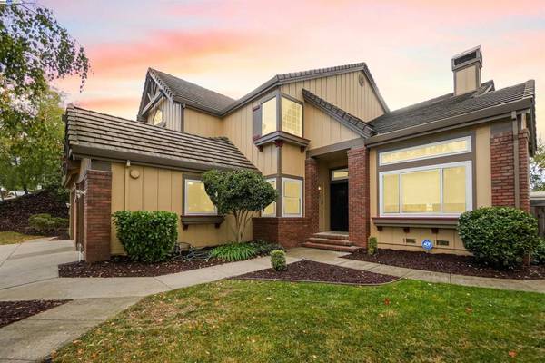 Hayward, CA 94542,28475 Fox Hollow Dr