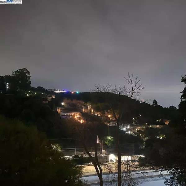 Oakland, CA 94605,3660 Oak Knoll Blvd