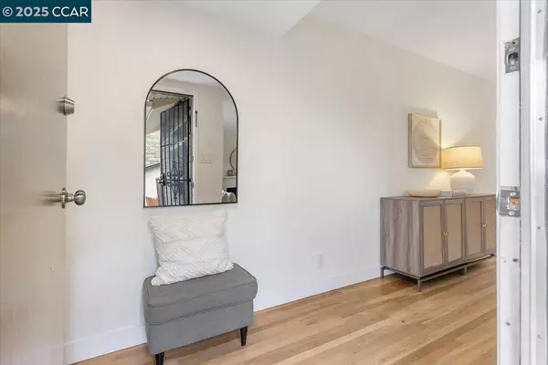 Castro Valley, CA 94546,2326 Bramble Ct