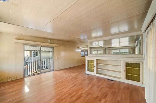 Concord, CA 94520,18 Galloway Dr