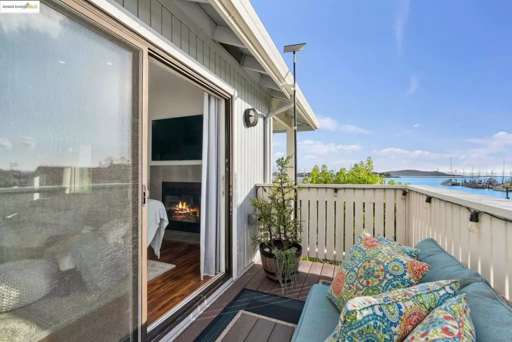 Richmond, CA 94804,184 Schooner Ct