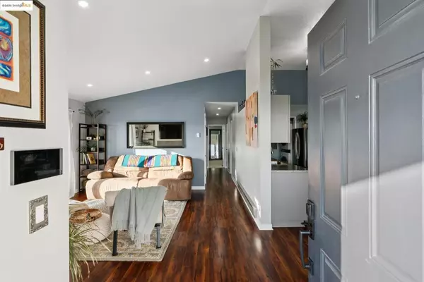 Richmond, CA 94804,184 Schooner Ct