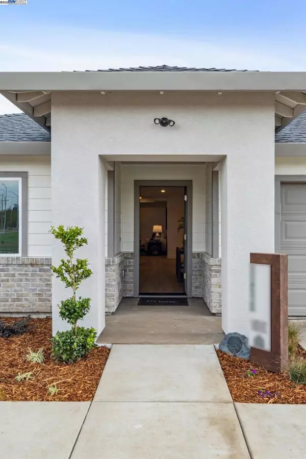 Chico, CA 95973,2628 Wesley Way