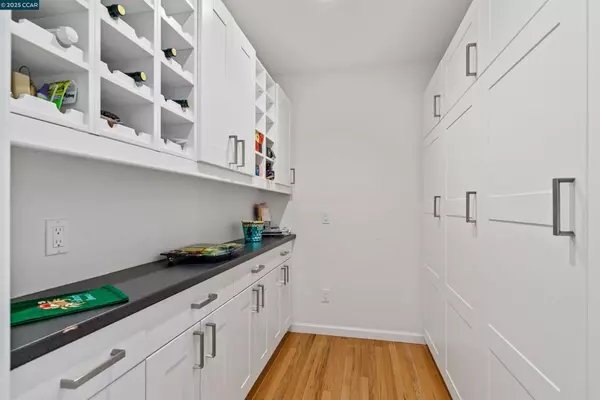 Alamo, CA 94507,1536 Alamo Way