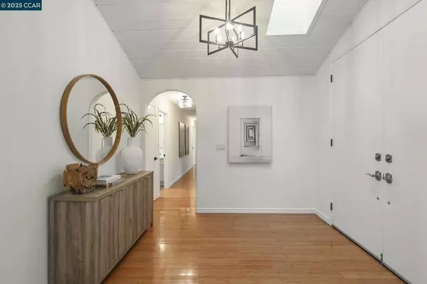 Moraga, CA 94556,420 Stonefield Pl