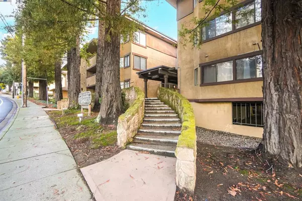 Hayward, CA 94542,26937 HAYWARD BLVD #217