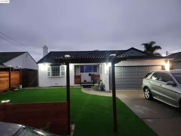 15373 Inverness St, San Leandro, CA 94579-9999