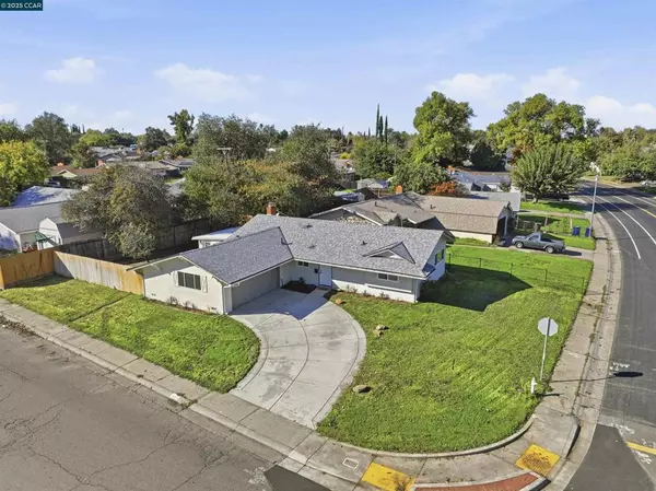 8255 Lichen Dr, Citrus Heights, CA 95621