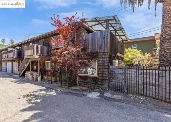 6630 Macarthur Blvd #2, Oakland, CA 94605