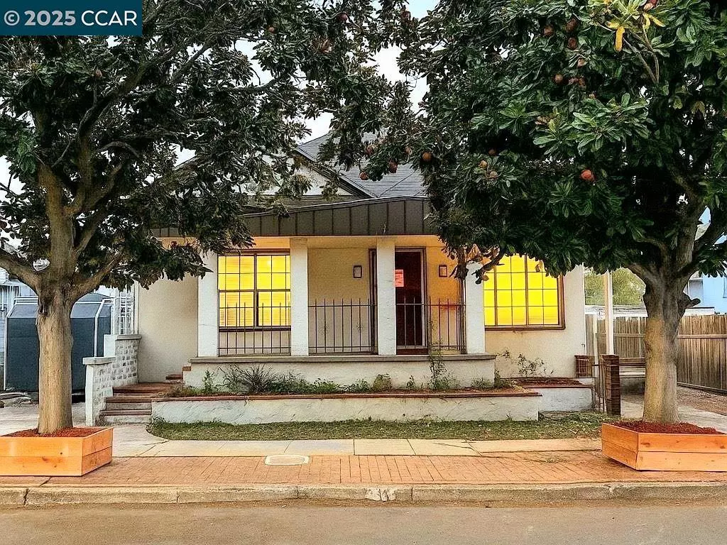 Martinez, CA 94553,1716 Estudillo St