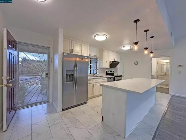 Bay Point, CA 94565,2054 Mendocino Dr