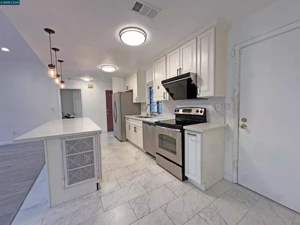 Bay Point, CA 94565,2054 Mendocino Dr