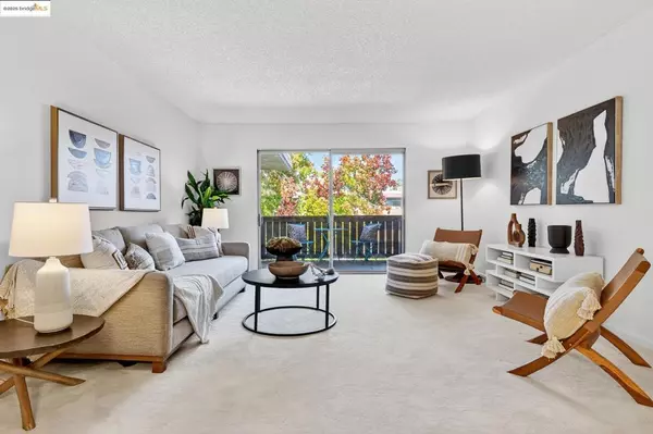 Alameda, CA 94501,1311 Webster St #E316