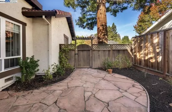 Danville, CA 94526,725 Old Creek Rd